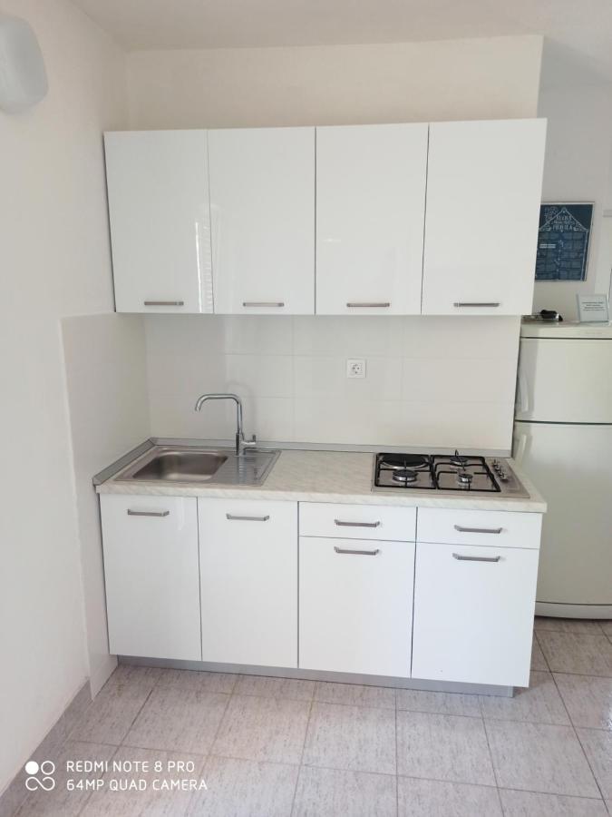 شقة Boni02 Gdinj المظهر الخارجي الصورة